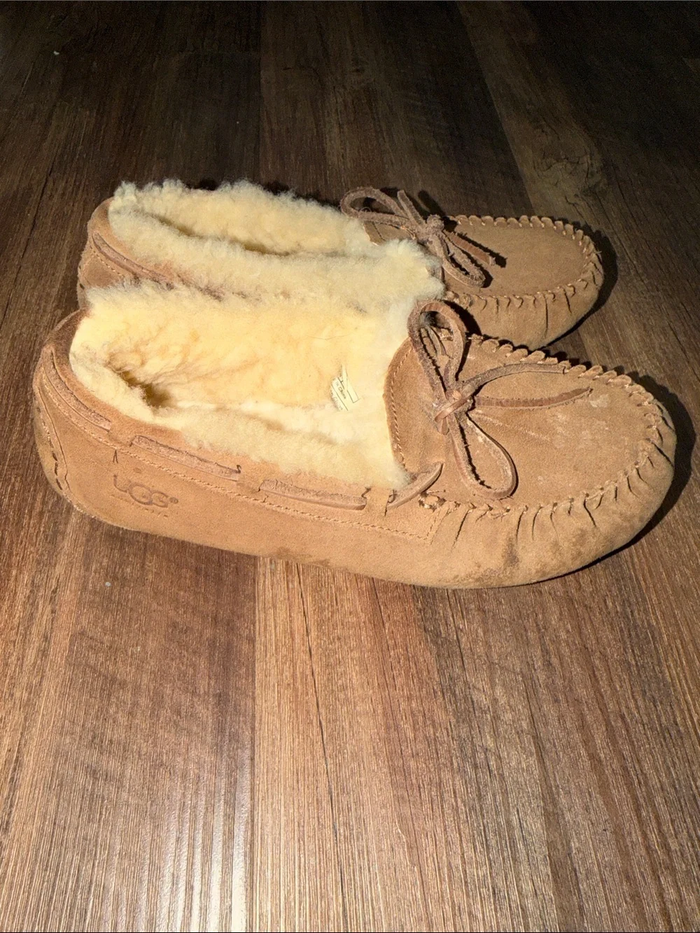 UGG Dakota Slipper size 4